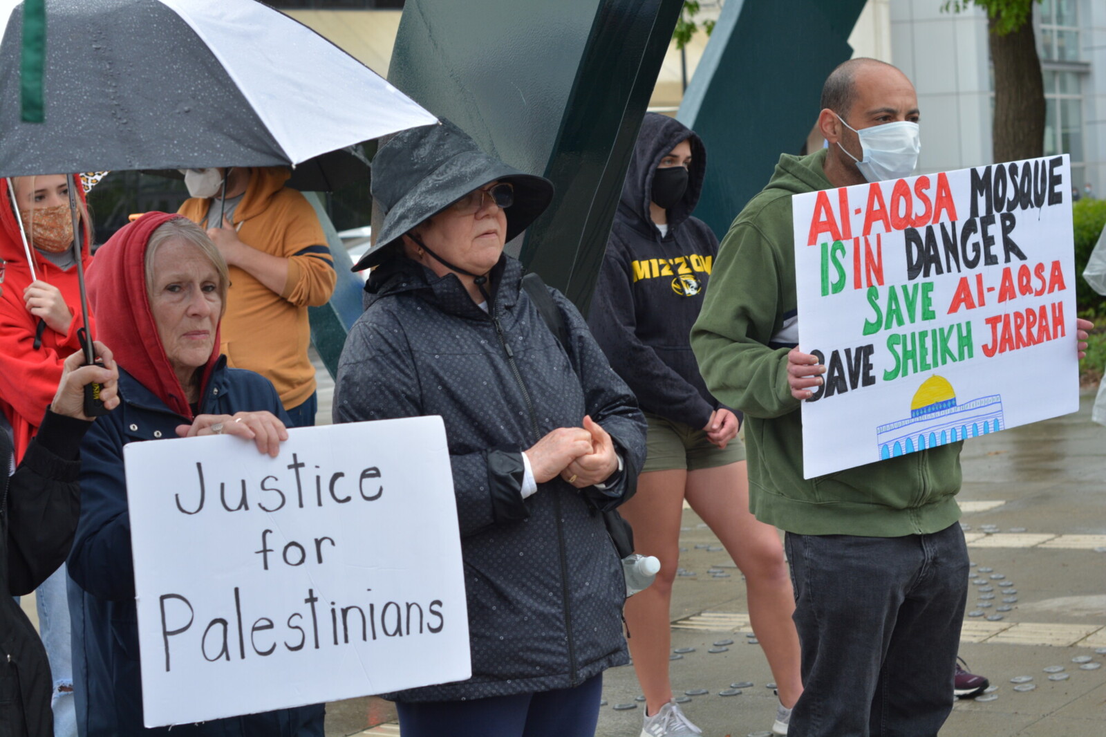 People protesting for Palestinian rights.  