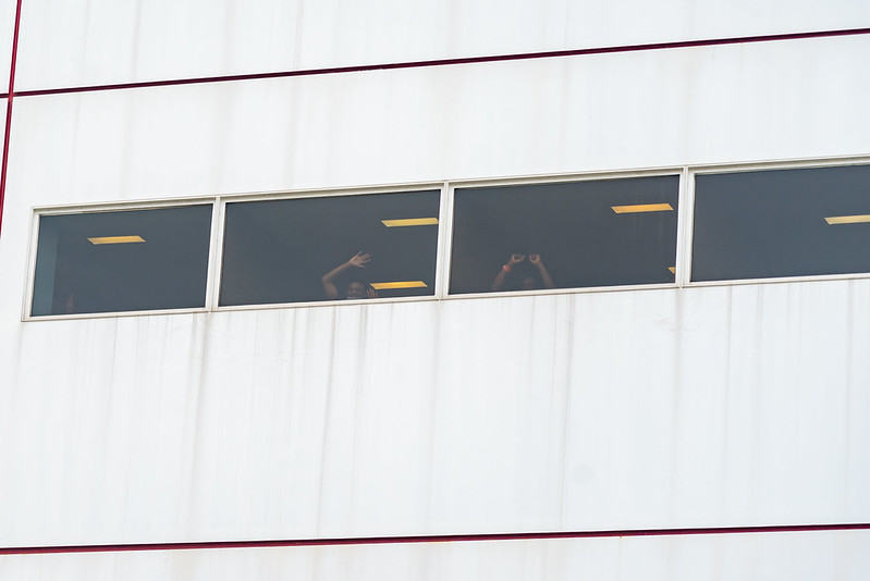 Young people in the detention center respond to the action. Photo: Sarah-Ji @loveandstrugglephotos  